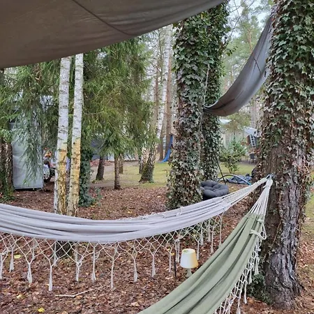 Caloroczne Lesne Pod Chmurka - Zawsze Na Wylacznosc Kamp alanı *